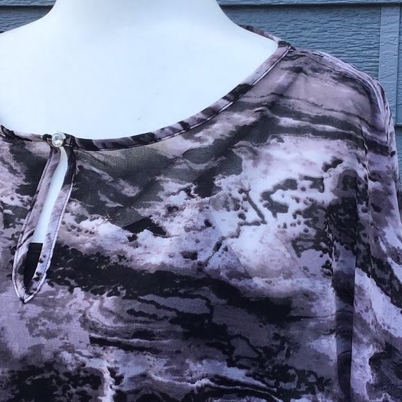 Jennifer Lopez Split Sleeve Blouse - Picture 5 of 11